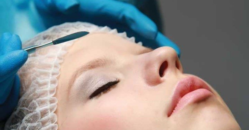 Una anciana de Australia ha invertido rentablemente los ahorros de otra persona en su cara