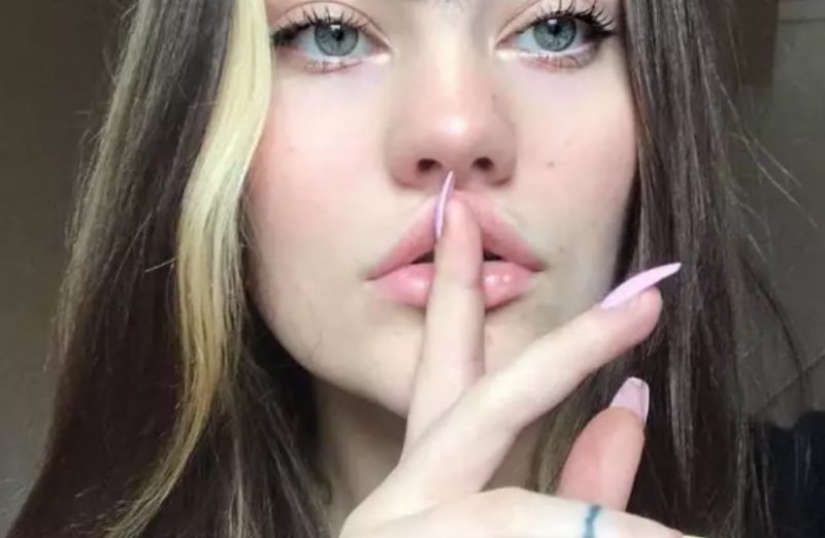 Una chica con una sola ceja vuelve locos a los chicos. Cuál es su secreto?