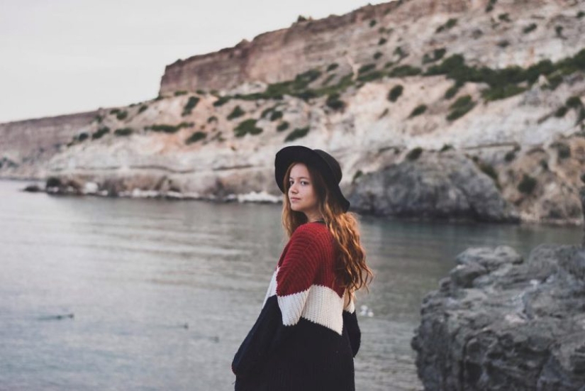 Una colegiala de Rusia ha estado haciendo autostop desde que tenía 14 años y ya ha visitado más de 20 países