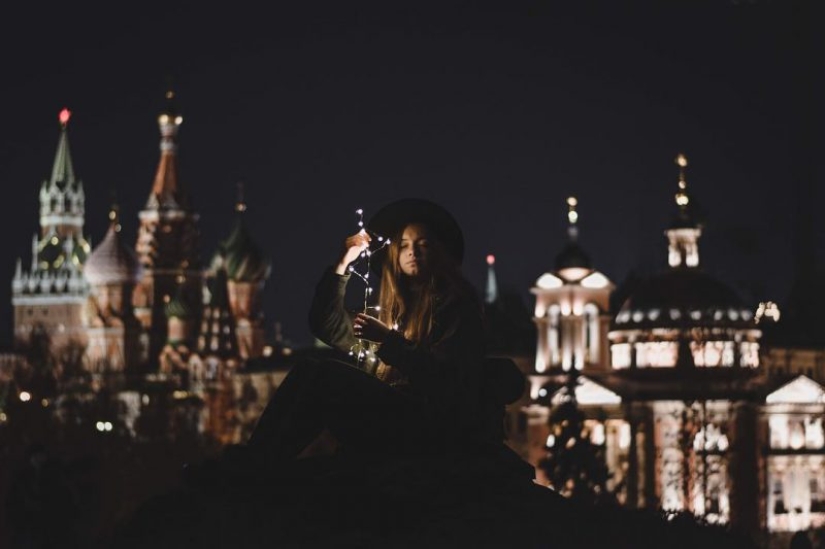 Una colegiala de Rusia ha estado haciendo autostop desde que tenía 14 años y ya ha visitado más de 20 países