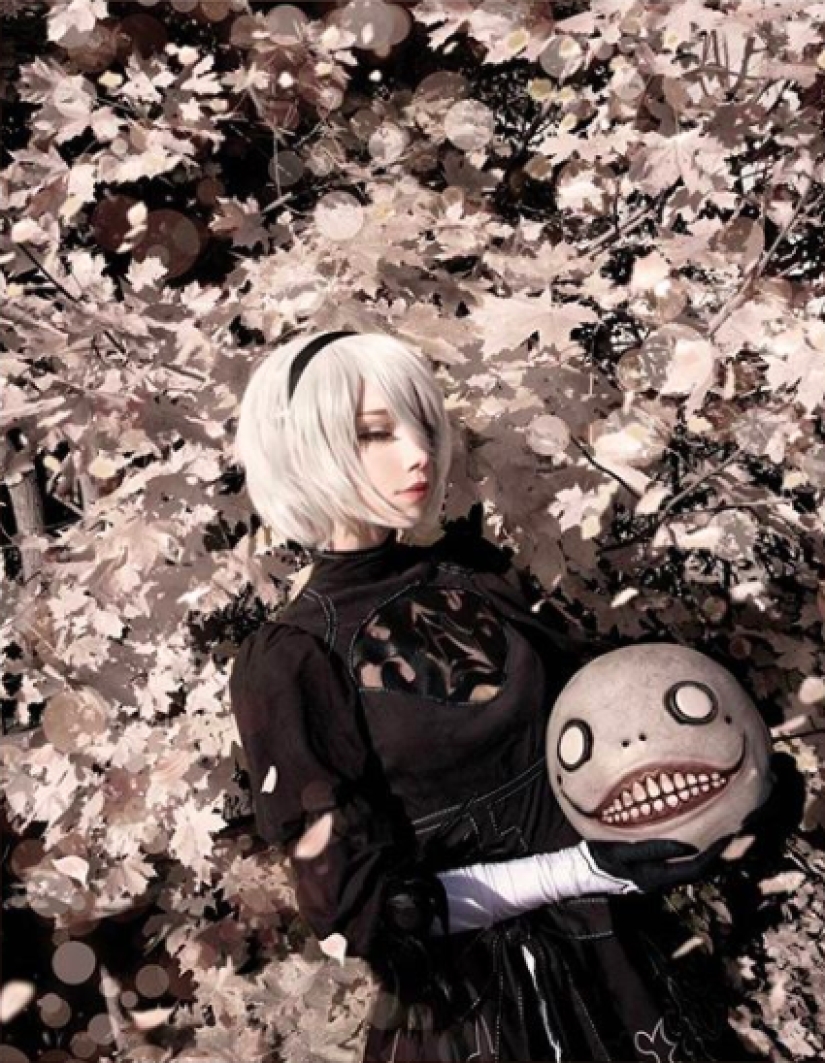 Una enfermera por la tarde, una muñeca por la noche: una sueca de 20 años "se movió" Una enfermera por la tarde, una muñeca por la noche: una sueca de 20 años "se movió"