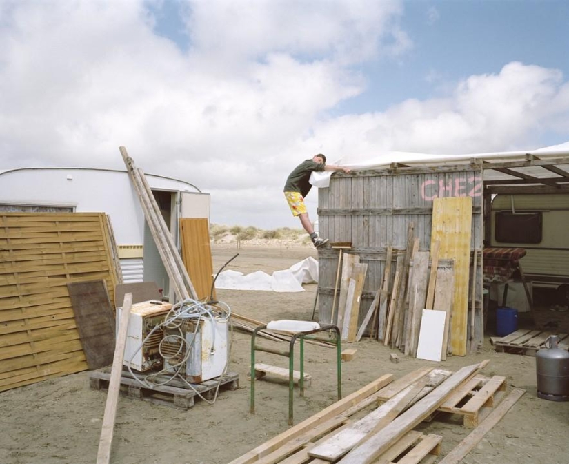 Una isla de libertad y calidez: la última playa salvaje de Piemanson