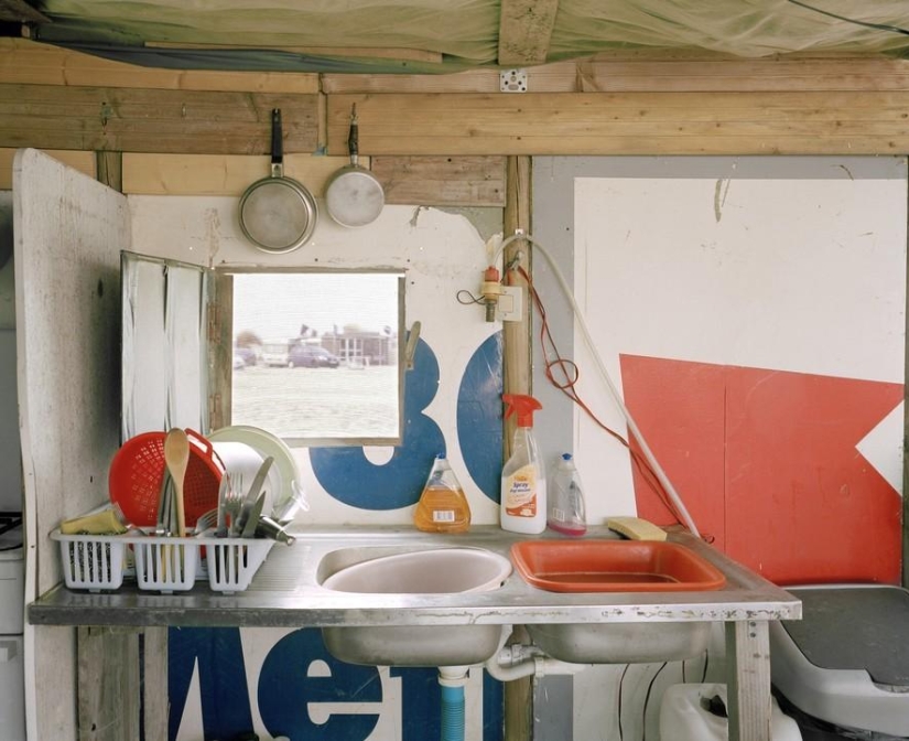 Una isla de libertad y calidez: la última playa salvaje de Piemanson