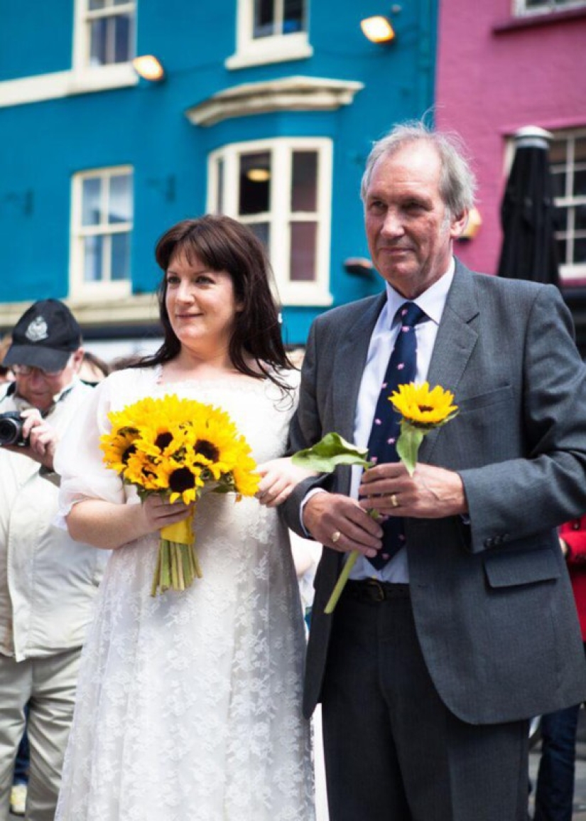 Una mujer se casó y se engañó a sí misma Una mujer se casó y se engañó a sí misma