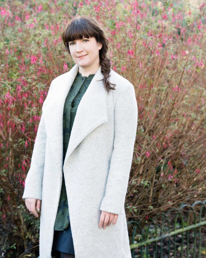 Una mujer se casó y se engañó a sí misma Una mujer se casó y se engañó a sí misma