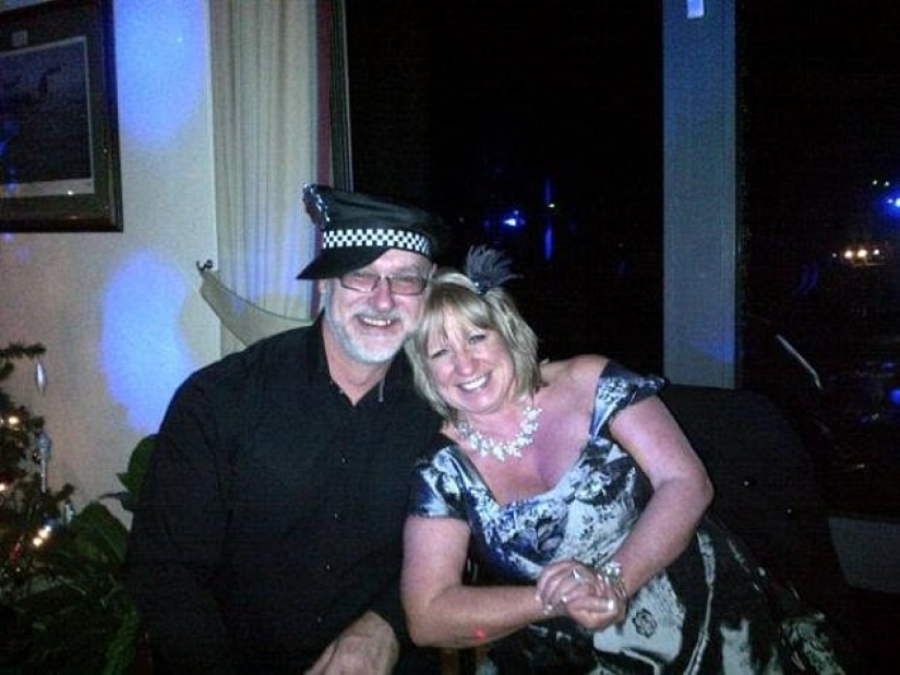 Una mujer terminó tras las rejas porque estaba regañando a su esposo culturista por la limpieza