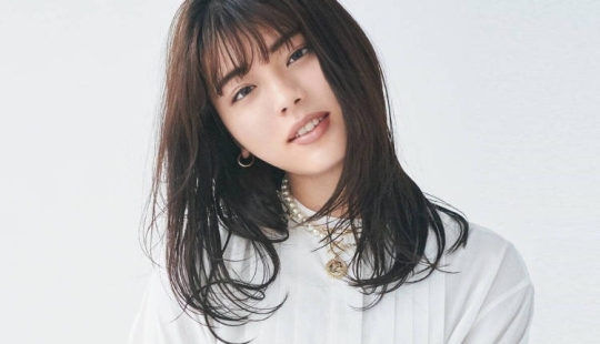 Una niña o una visión: un japonés de 19 años impresiona con su feminidad