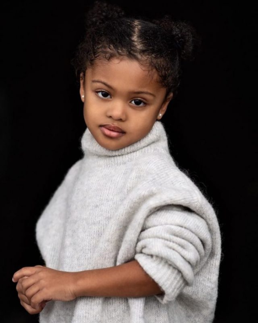 Una pareja exótica mostró una foto de su hija de 8 años, y ahora todo el mundo habla de su belleza Una pareja exótica mostró una foto de su hija de 8 años, y ahora todo el mundo habla de su belleza