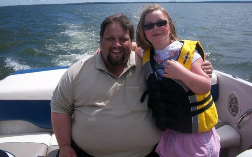 Unaffordable conscience: the Canadian lost 140 kilograms after taking two seats on an evacuation plane