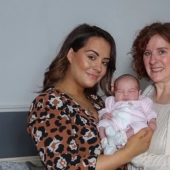 Under one star: baby, mother and grandmother were born on the same day