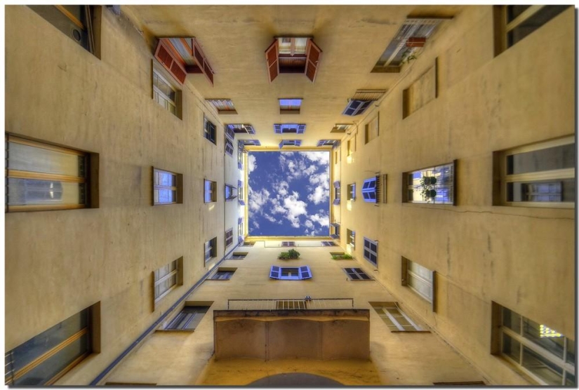 Under your feet, above your head: the dizzying buildings of Stefano Scarselli