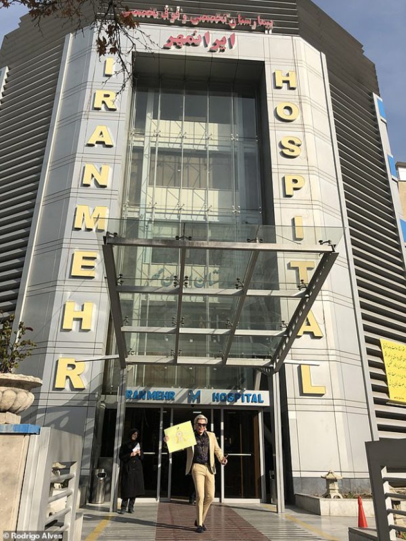 Unidentified object: the doll-man wants to "pump" his face back