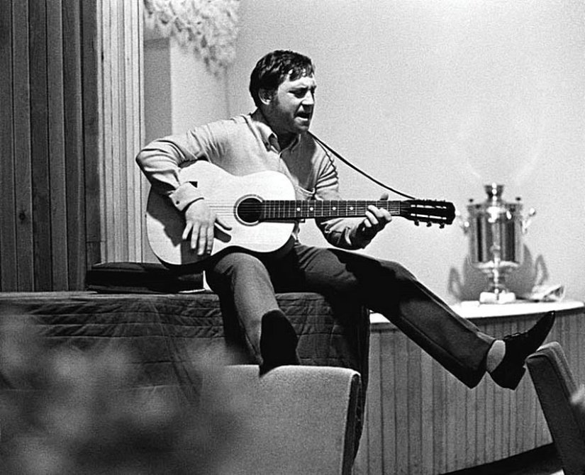 Unique photos of Vladimir Vysotsky