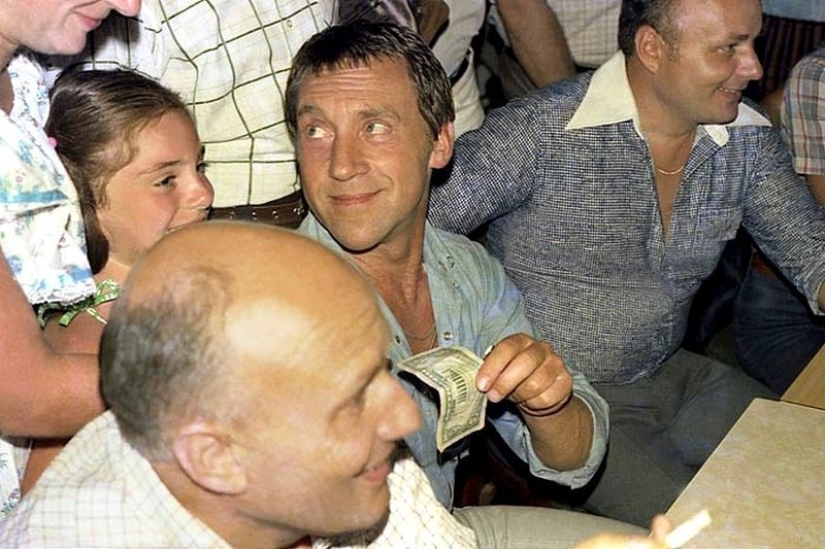 Unique photos of Vladimir Vysotsky