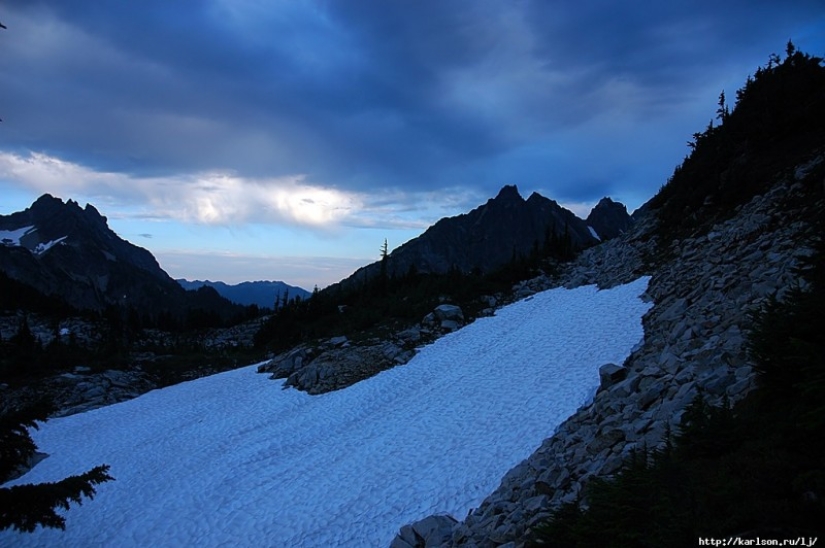 USA: Lakes and Waterfalls of the Foss River Valley USA: Lakes and Waterfalls of the Foss River Valley
