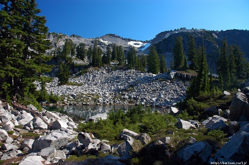 USA: Lakes and Waterfalls of the Foss River Valley USA: Lakes and Waterfalls of the Foss River Valley