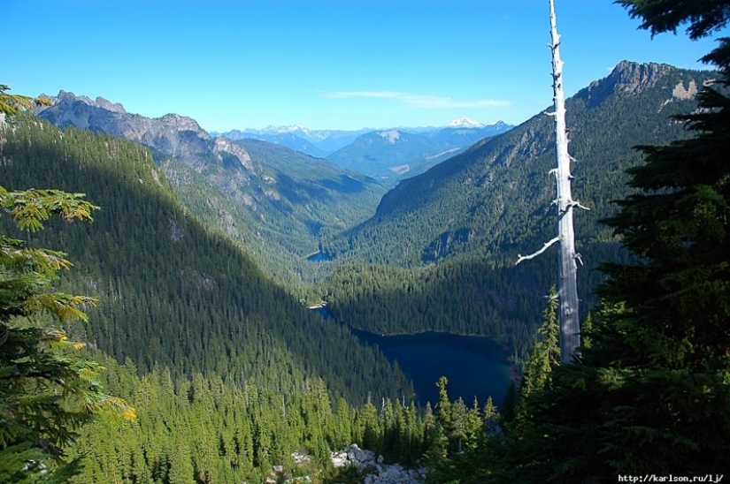 USA: Lakes and Waterfalls of the Foss River Valley USA: Lakes and Waterfalls of the Foss River Valley
