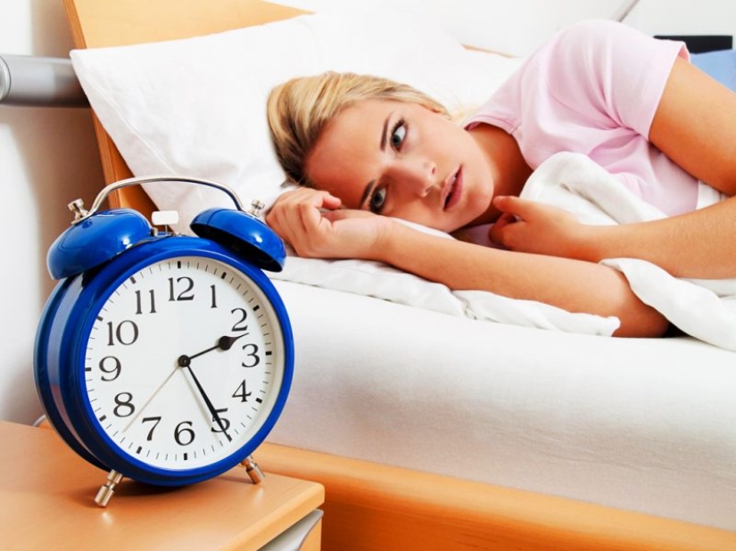 Useful life hacks from experienced flight attendants!