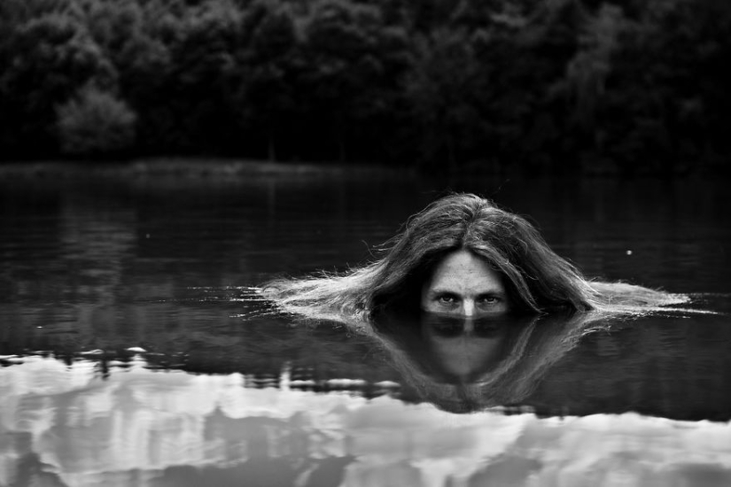 Vagabundos japoneses, satanistas y raperos: fotógrafo documenta la vida de subculturas en todo el mundo Vagabundos japoneses, satanistas y raperos: fotógrafo documenta la vida de subculturas en todo el mundo