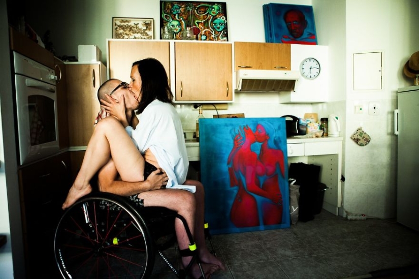 Vagabundos japoneses, satanistas y raperos: fotógrafo documenta la vida de subculturas en todo el mundo Vagabundos japoneses, satanistas y raperos: fotógrafo documenta la vida de subculturas en todo el mundo