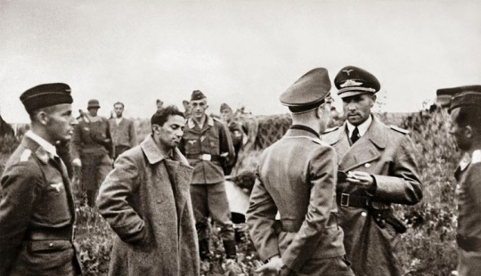 "Ve y lucha": cómo resultó el destino de los hijos de Stalin, Mussolini y Franco