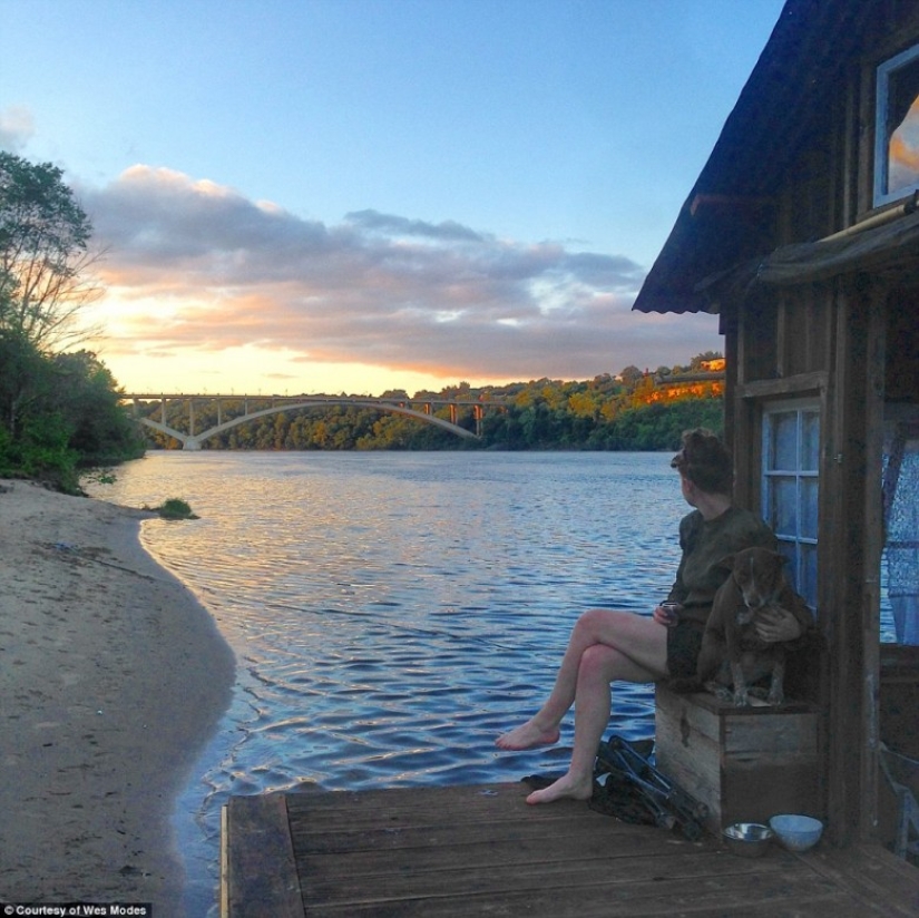 Viaje en casa flotante Viaje en casa flotante