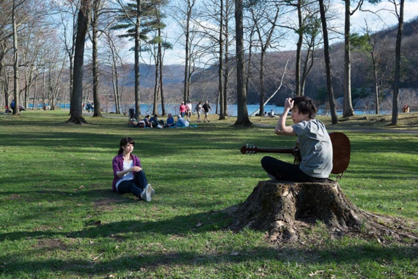 Vida feliz de un fotógrafo coreano con una muñeca sexual