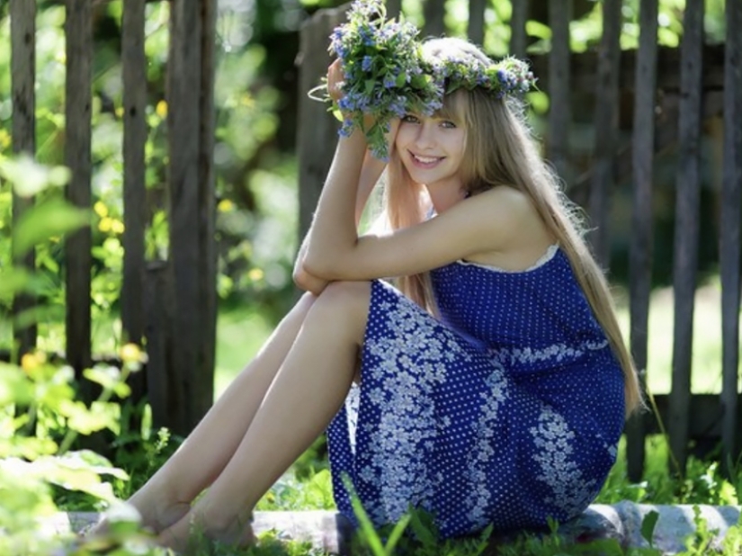 Village beauties: 30 sultry photos