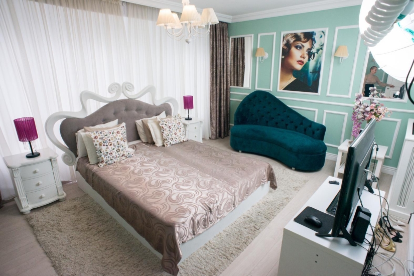 Virtual sex workers: how the webcam business works in Romania