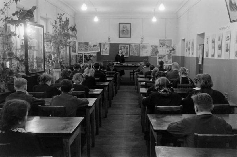 Visiting a Soviet family: a report by an American photojournalist