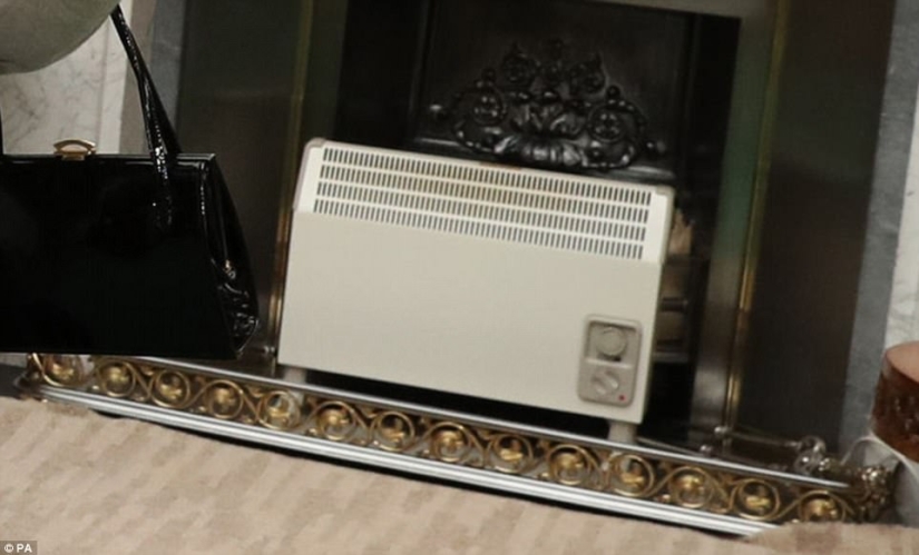 Visiting the British Queen: it seems that time has stopped here Visiting the British Queen: it seems that time has stopped here