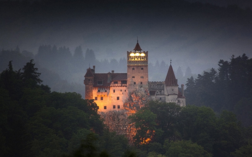Want to feel like Dracula? - buy his castle!