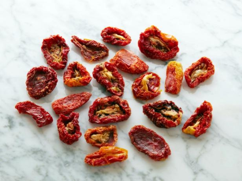 What 100 calories in portions of healthy and healthy food look like