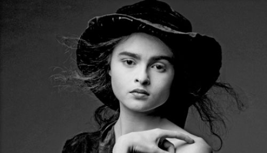 What 6 celebrities looked like who didn't live up to Hollywood beauty standards when they were young