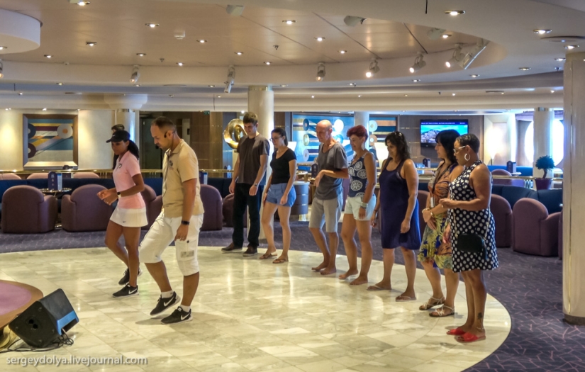 What can an ordinary person do on a cruise ship?