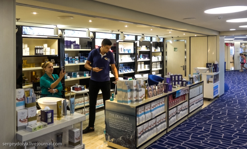 What can an ordinary person do on a cruise ship?