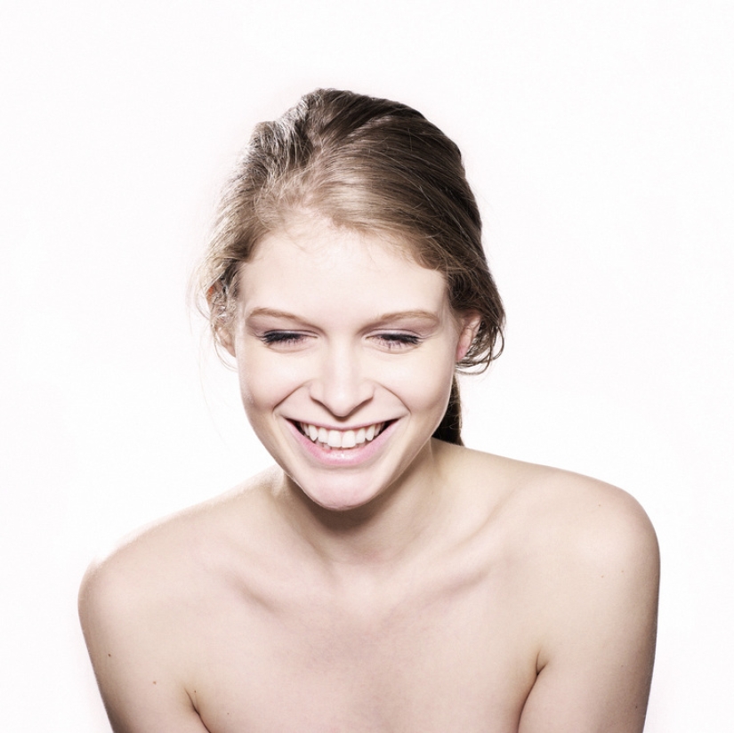 What do people look like while watching porn movies