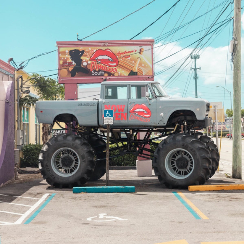 What do roadside strip clubs look like in the States