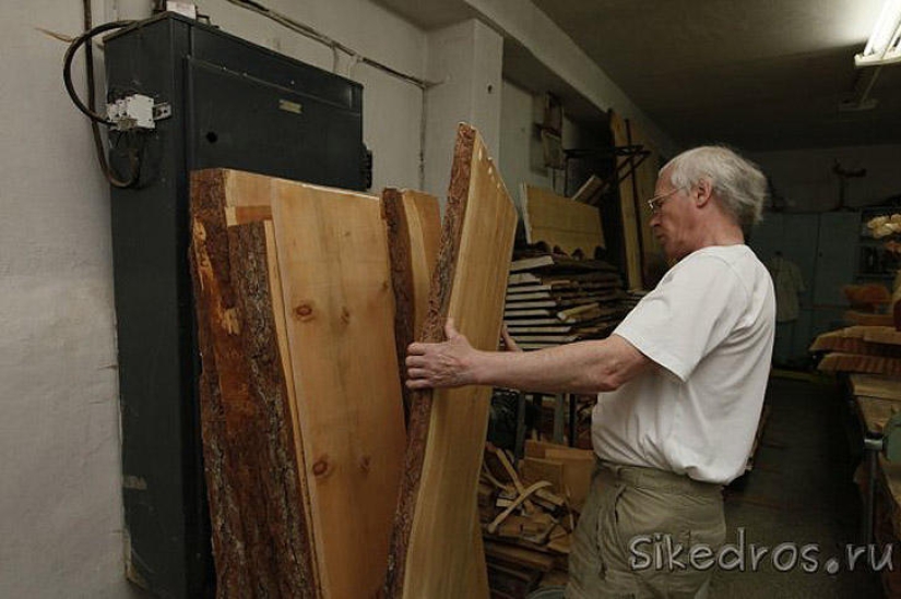 What do unique sculptures made of wood shavings look like