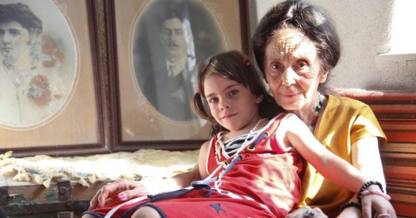 What does the 14-year-old daughter of the oldest mother in the world, who gave birth at 66, look like