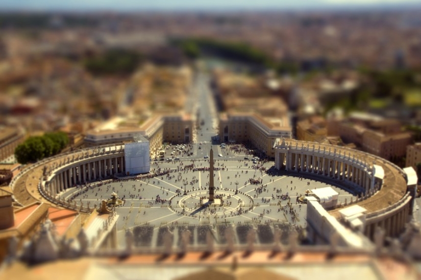 What famous cities look like in tilt-shift photos What famous cities look like in tilt-shift photos