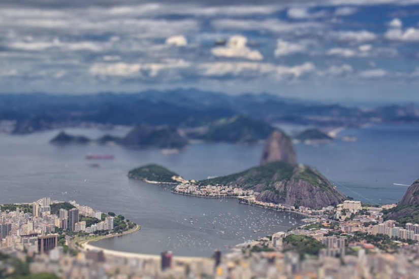 What famous cities look like in tilt-shift photos What famous cities look like in tilt-shift photos