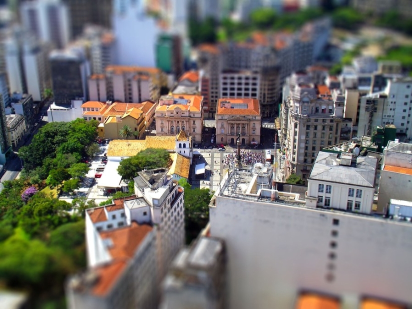 What famous cities look like in tilt-shift photos What famous cities look like in tilt-shift photos
