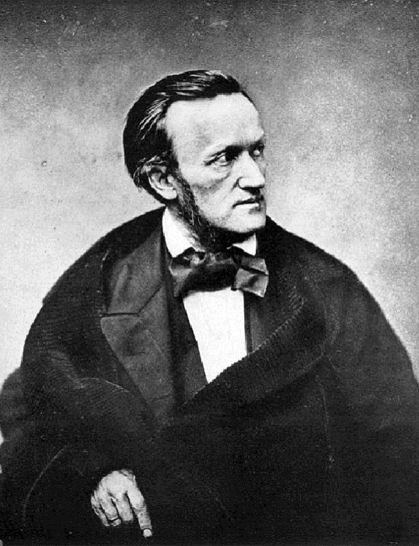 What happened to the crazy King of Bavaria from Neuschwanstein Castle