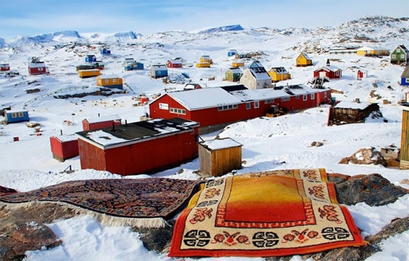 What happens to carpets that have been banished from the apartment What happens to carpets that have been banished from the apartment