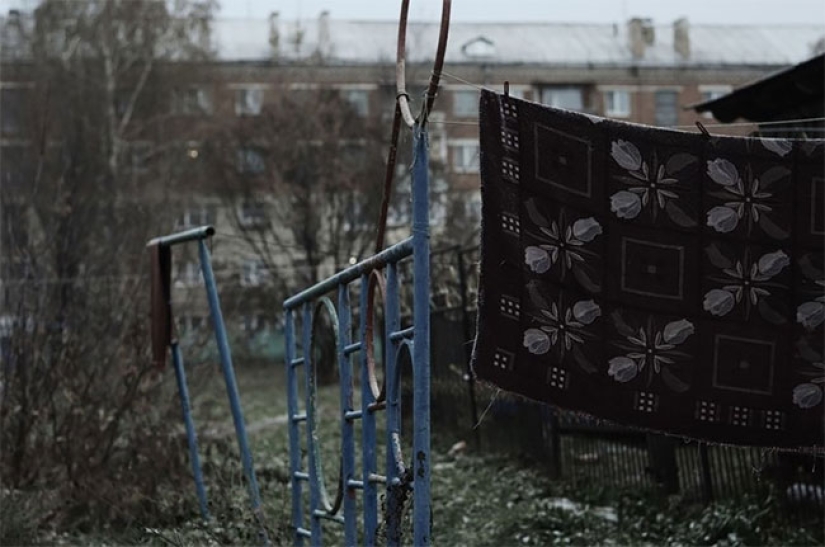 What happens to carpets that have been banished from the apartment What happens to carpets that have been banished from the apartment