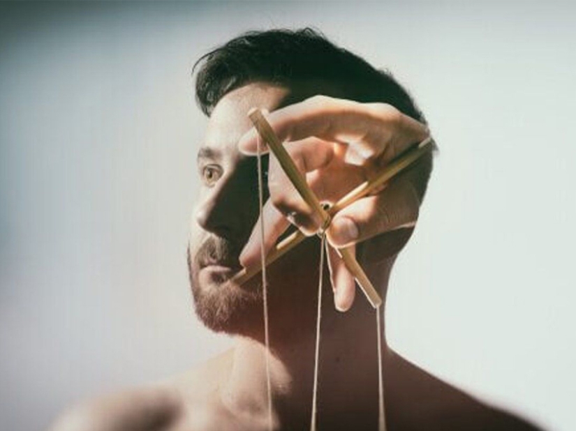 What kind of men should you not get intimate with?