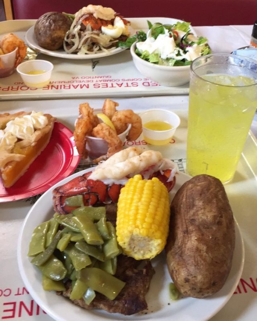 What people in different professions eat for lunch around the world What people in different professions eat for lunch around the world