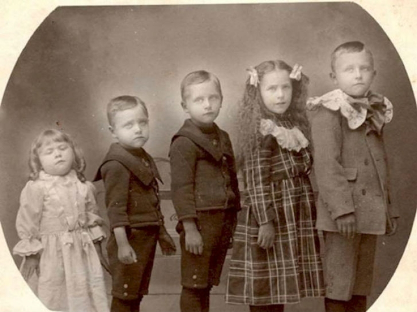 What secret do Victorian Era photographs keep