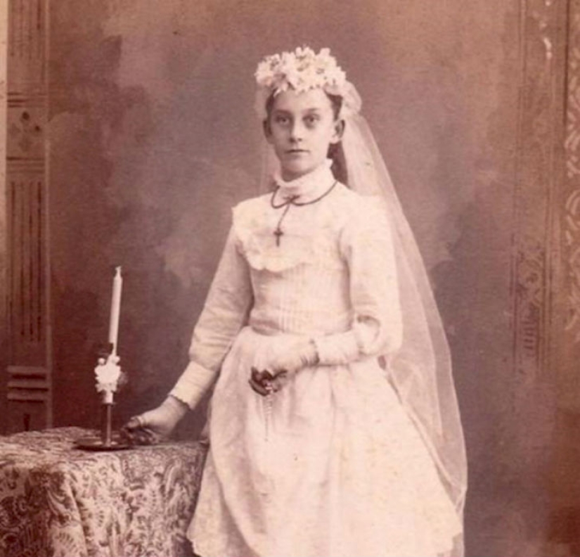 What secret do Victorian Era photographs keep